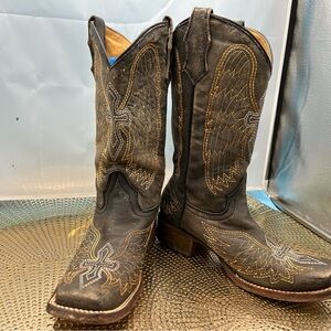 Corral women 6.5 cross and wing cowgirl boots
